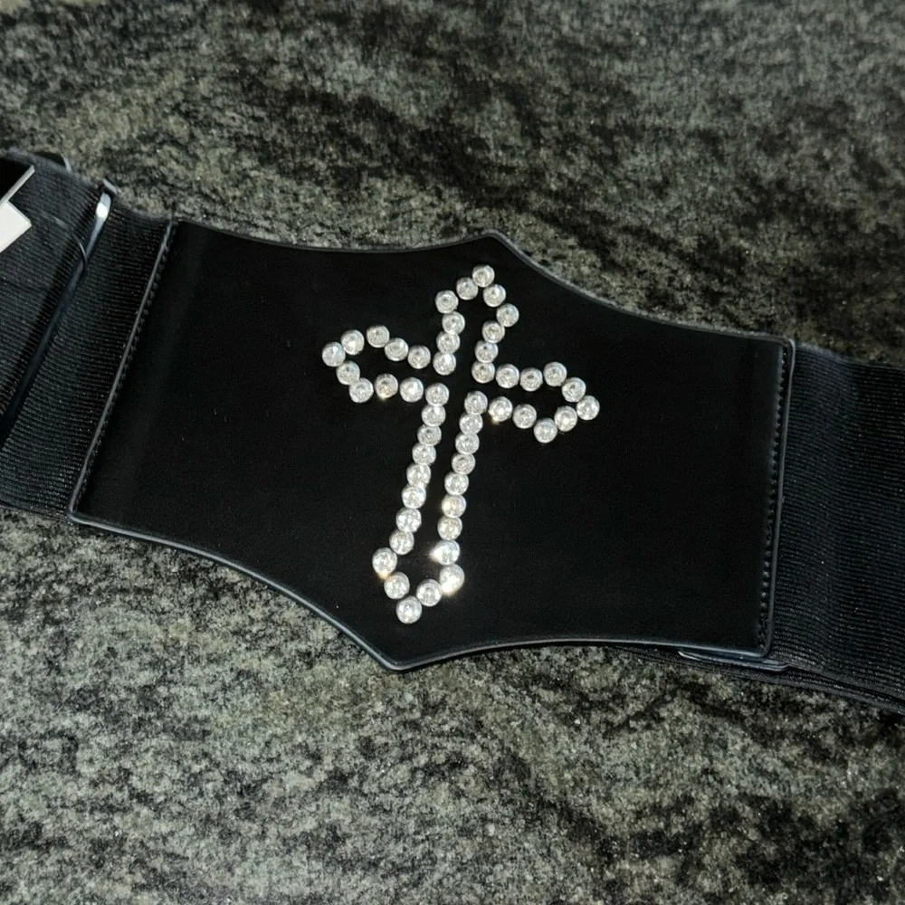 Rhinestone cross stretch belt